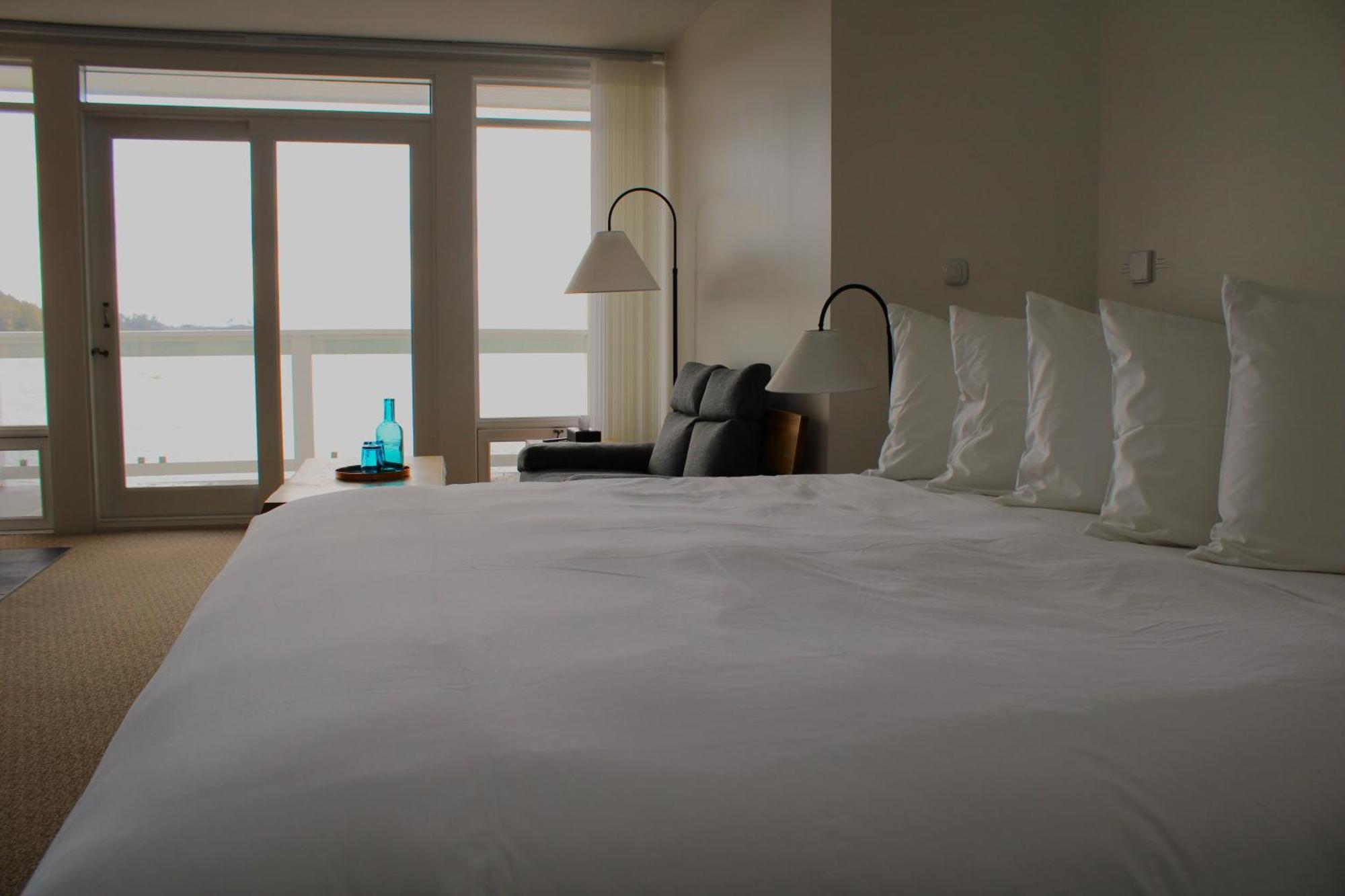 Hotel Sooke Harbour House Zewnętrze zdjęcie